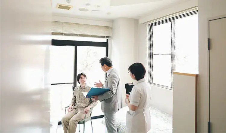 光の流れ､風の流れ､夏と冬の風向きまですべて計算し､作られた個室 - 2つのタイプのお部屋（個室と相部屋） - 海の病棟 | 福岡県大牟田市 不知火病院(うつ病の治療･入院･カウンセリング)